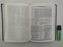 Cargar imagen en el visor de la galería, Biblia NTV Letra Grande
